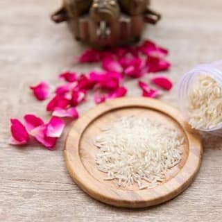 Akshata (Sacred Rice)
